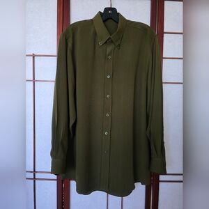 Men's Olive Green Button-Up Shirt